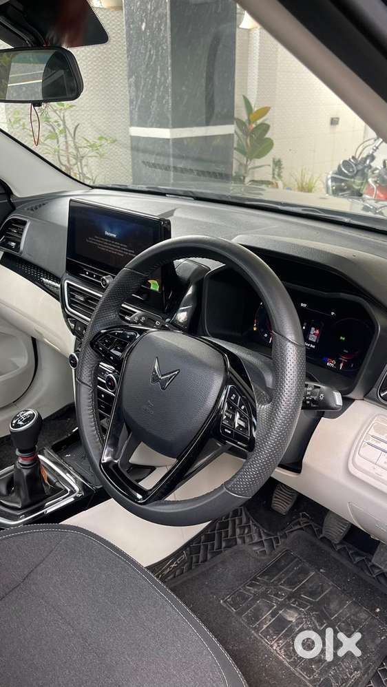 Mahindra Xuv3xo Ax5 2024  6,842 Km  Like New Conditi