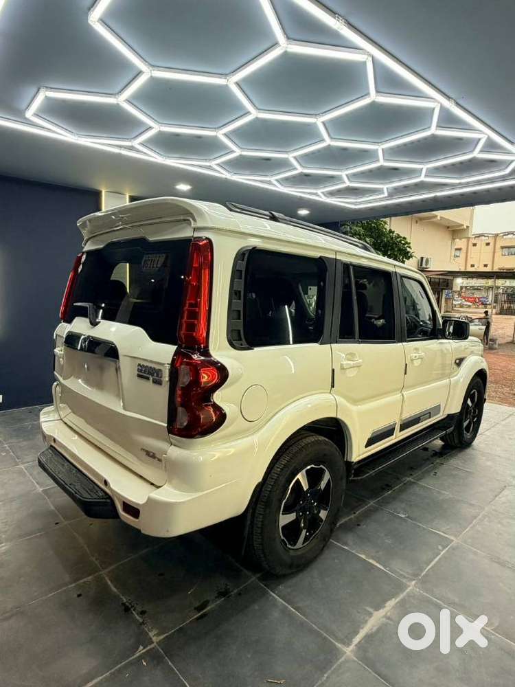 Mahindra Scorpio Classic 2.2 S 11 Mt 7 Str, 2022, Diesel