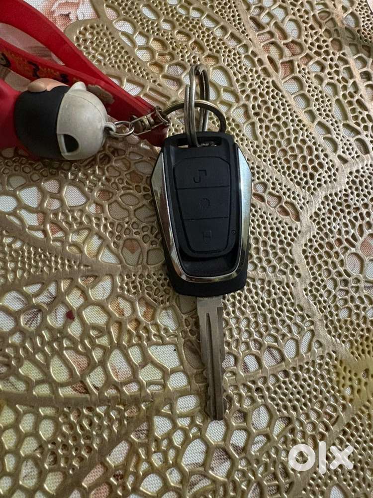 Mahindra Kuv100 Petrol 2016