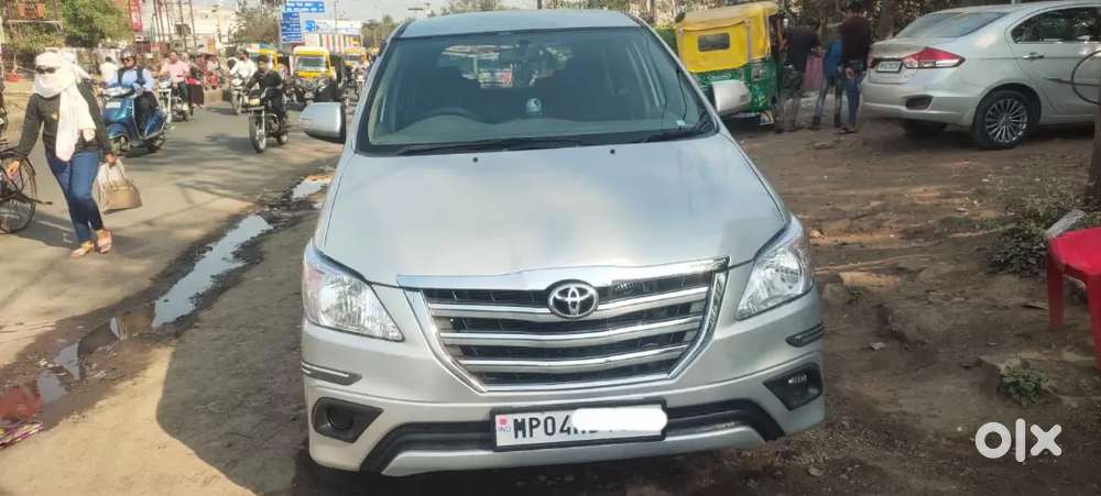 Toyota Innova 2005 Diesel Well Maintained.