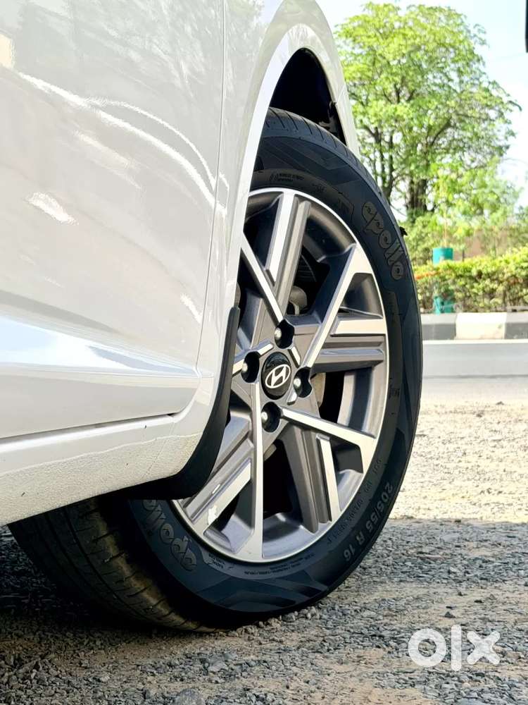 Hyundai Verna 1.5 Sx (o) Vtvt Ivt, 2024, Petrol