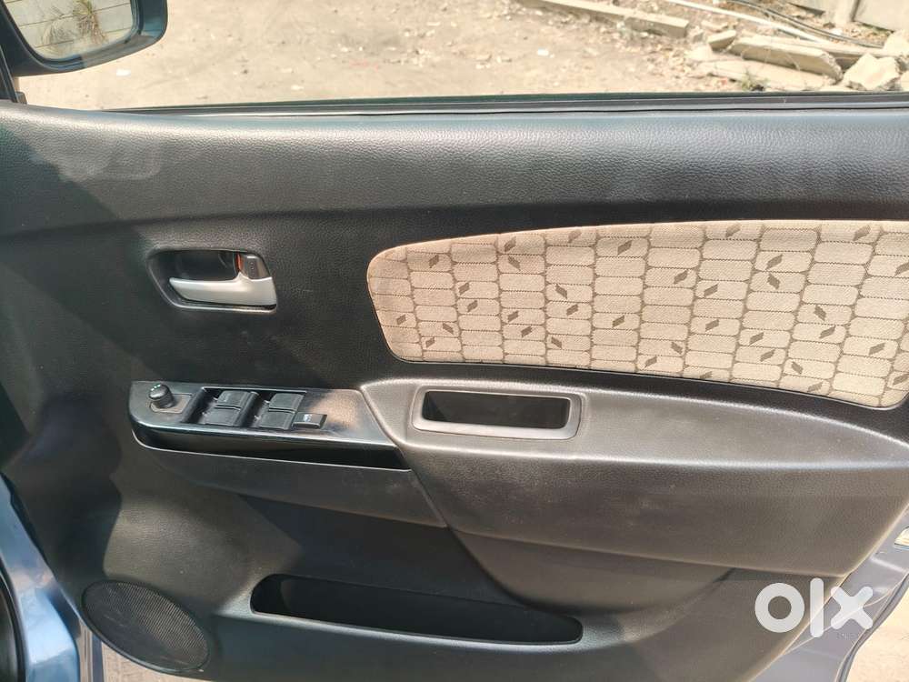 Maruti Suzuki Wagon R 1.0 Vxi Amt, 2017, Petrol