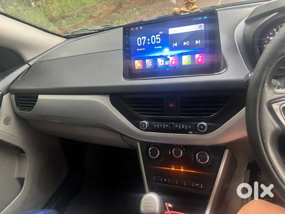 Tata Nexon 2018 Petrol Manual