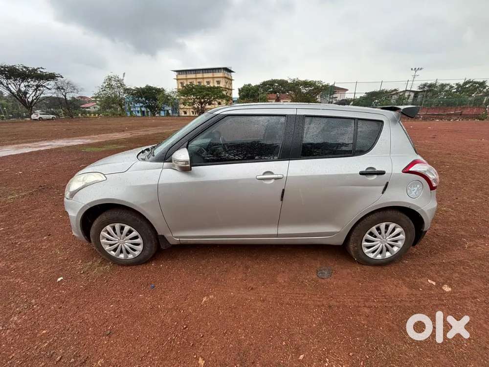 Maruti Suzuki Swift Vxi 2015