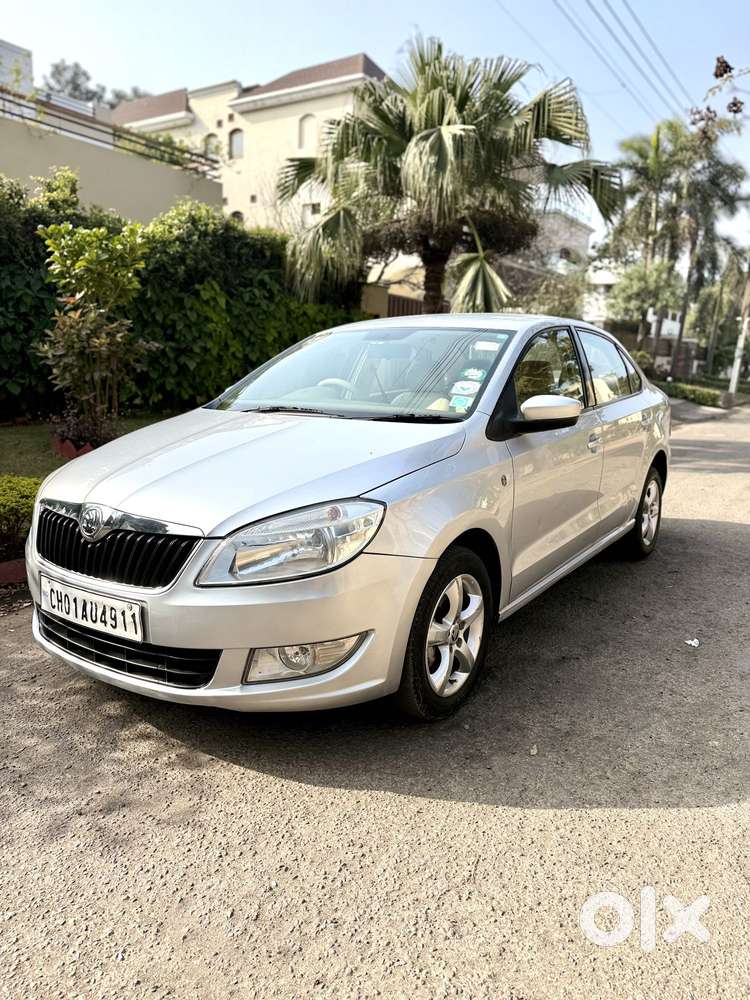 Skoda Rapid 1.6 Mpi Ambition, 2013, Petrol