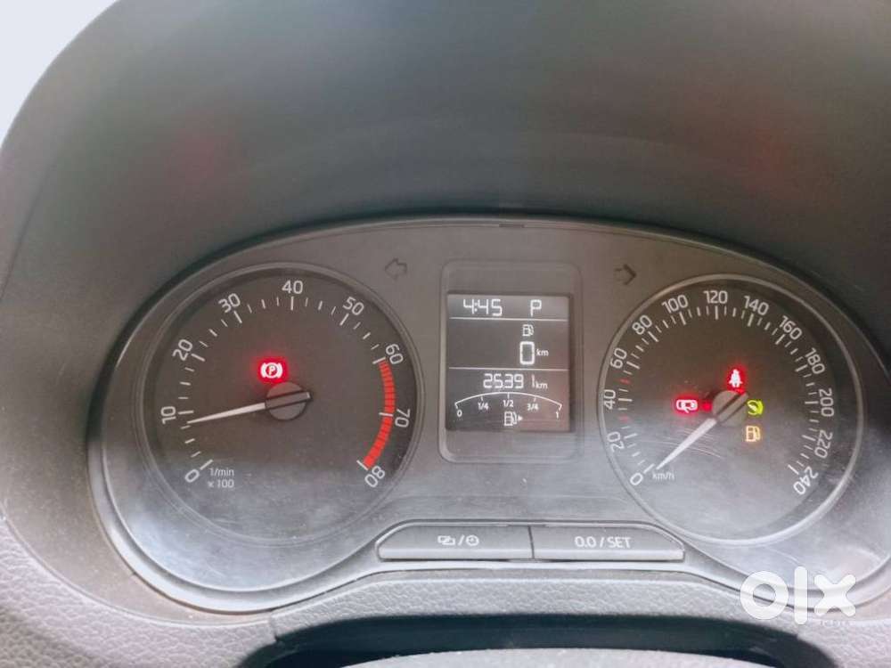 Skoda Rapid 1.6 Mpi At Ambition Plus, 2019, Petrol