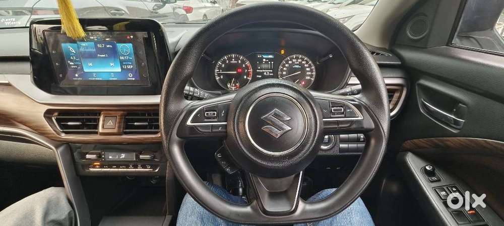 Maruti Suzuki Brezza 1.5 Zxi Smart Hybrid, 2023, Petrol