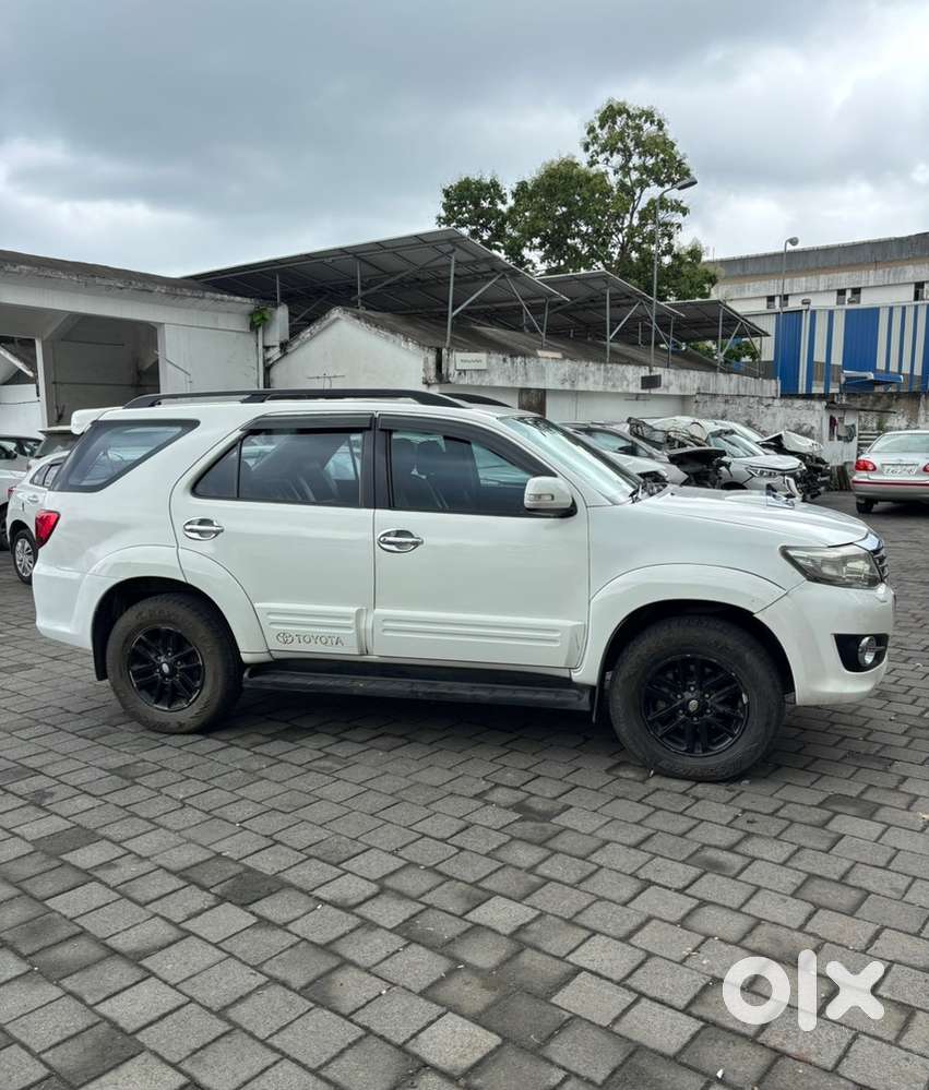2014 Toyota Fortuner Diesel Manual