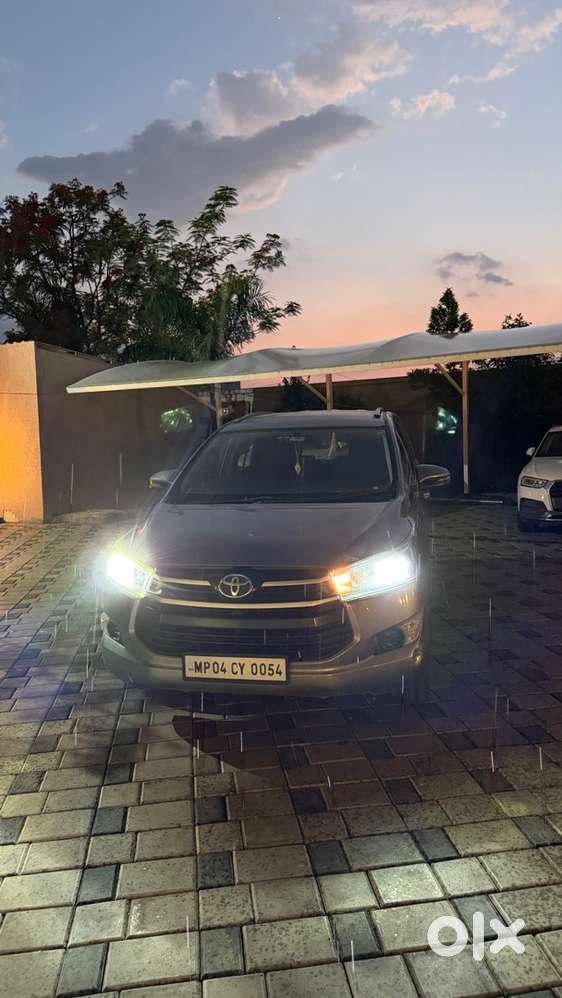 Toyota Innova Crysta 2019