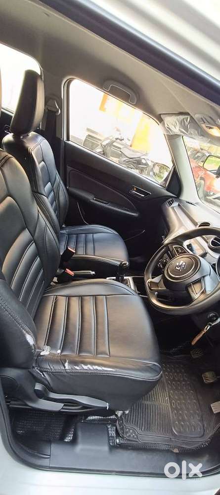 Maruti Suzuki Swift Vxi + Manual, 2022, Petrol