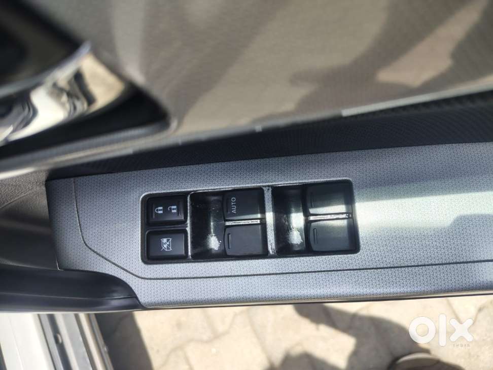 Maruti Suzuki Vitara Brezza Zxi +, 2021, Petrol