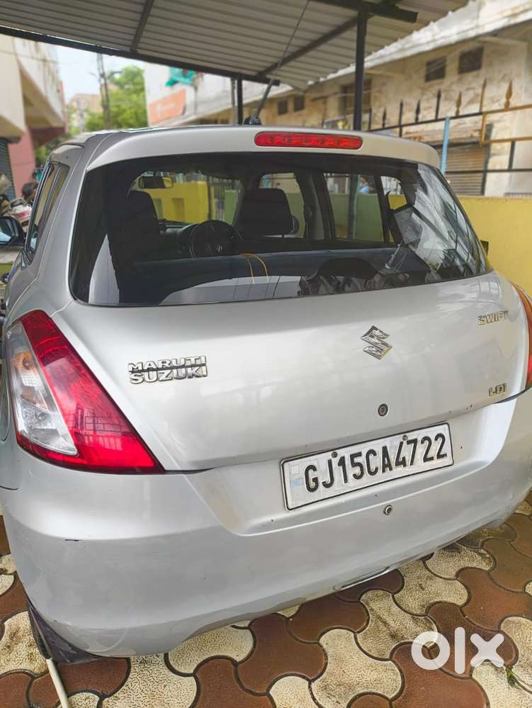 Maruti Suzuki Swift 2012 Diesel 122000  Km Driven