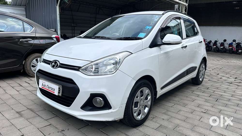 Hyundai Grand I10 At Sportz, 2014, Petrol