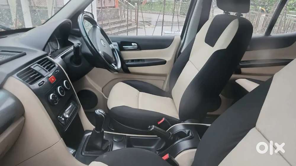 Tata Safari Storme Lx 2015
