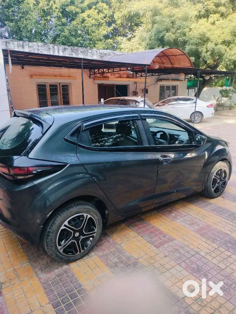 Tata Altroz Xm Petrol 2020
