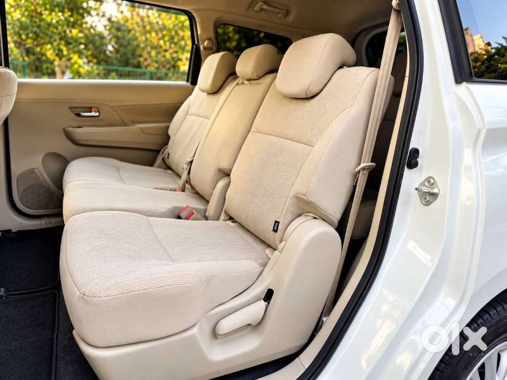 Maruti Suzuki Ertiga 1.5 Vxi, 2025, Cng & Hybrids