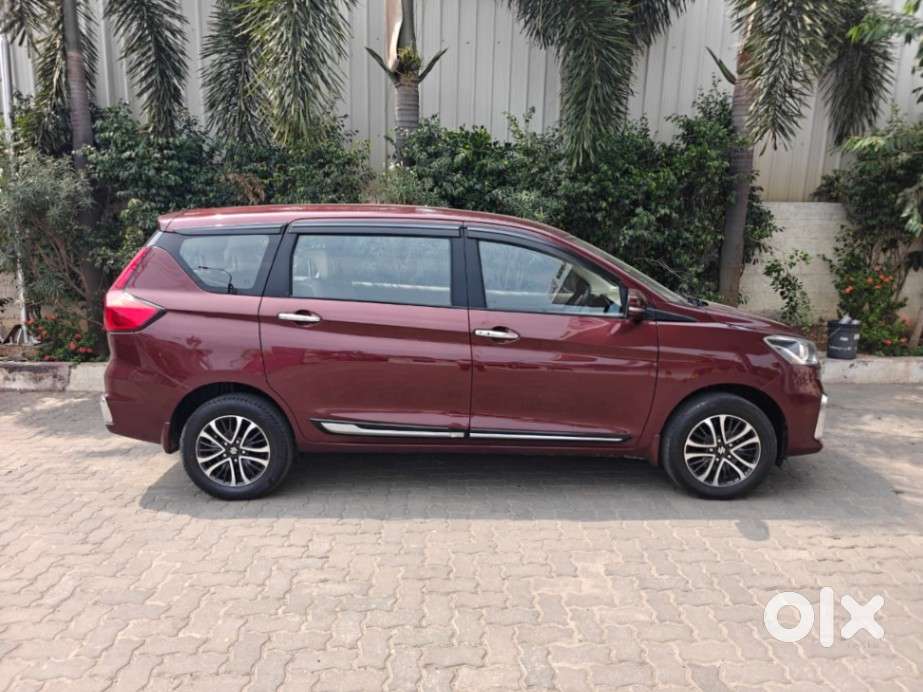 Maruti Suzuki Ertiga 1.5 Zxi Plus Shvs, 2022, Petrol