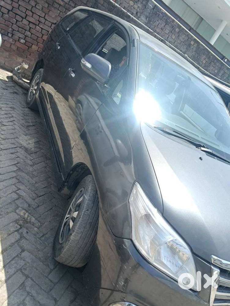 Toyota Innova 2.5 V 8 Str, 2015, Diesel