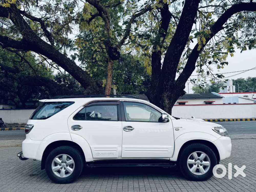Toyota Fortuner, 2010, Diesel