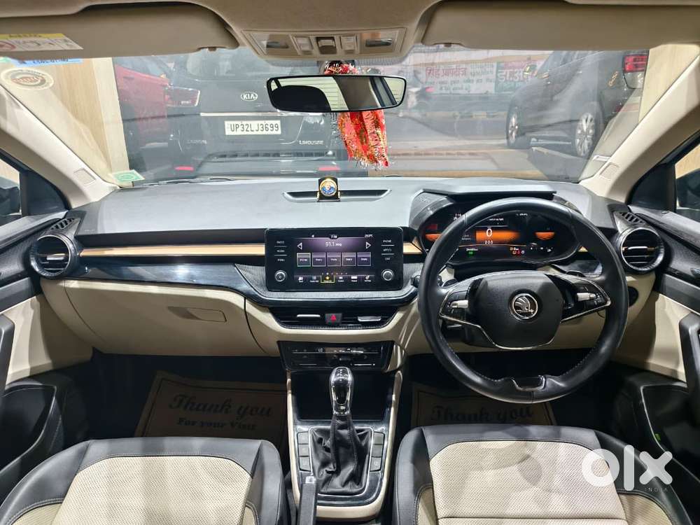 Skoda Slavia 1.0 Tsi Style At, 2023, Petrol