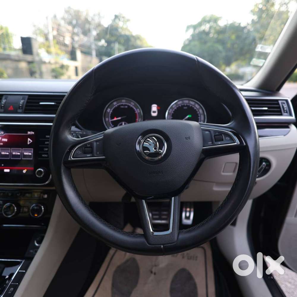 Skoda Superb 2.0 L&k Tsi At, 2021, Petrol