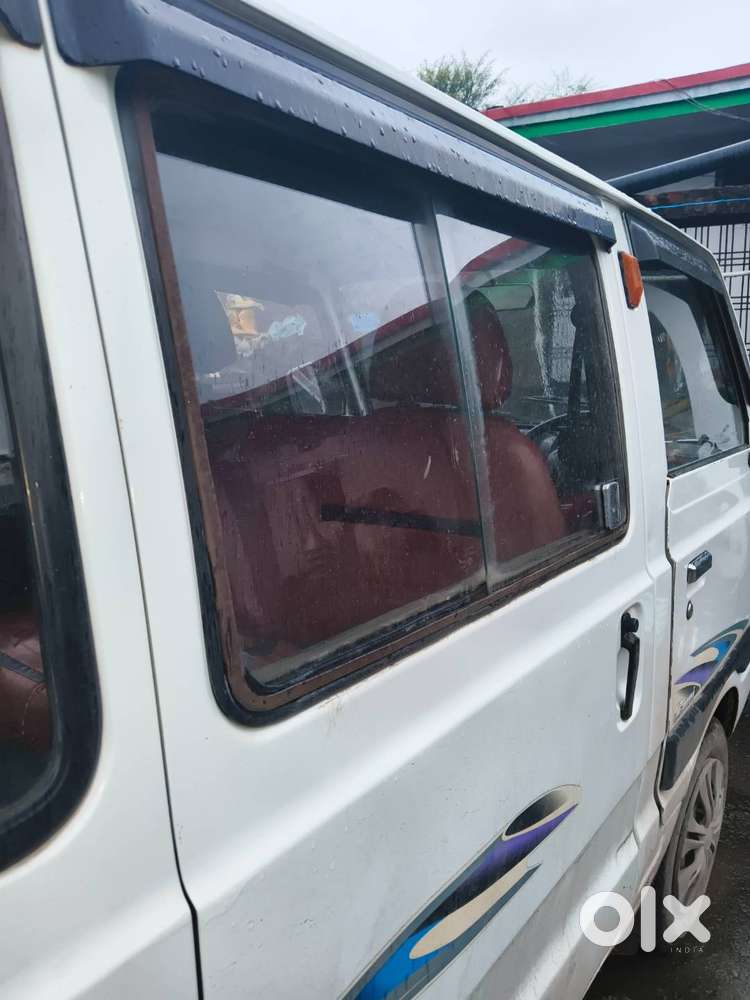 Maruti Omni 8-seater 2015