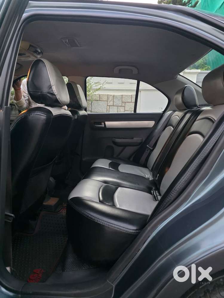Maruti Suzuki Swift Dzire Vxi, 2010, Petrol