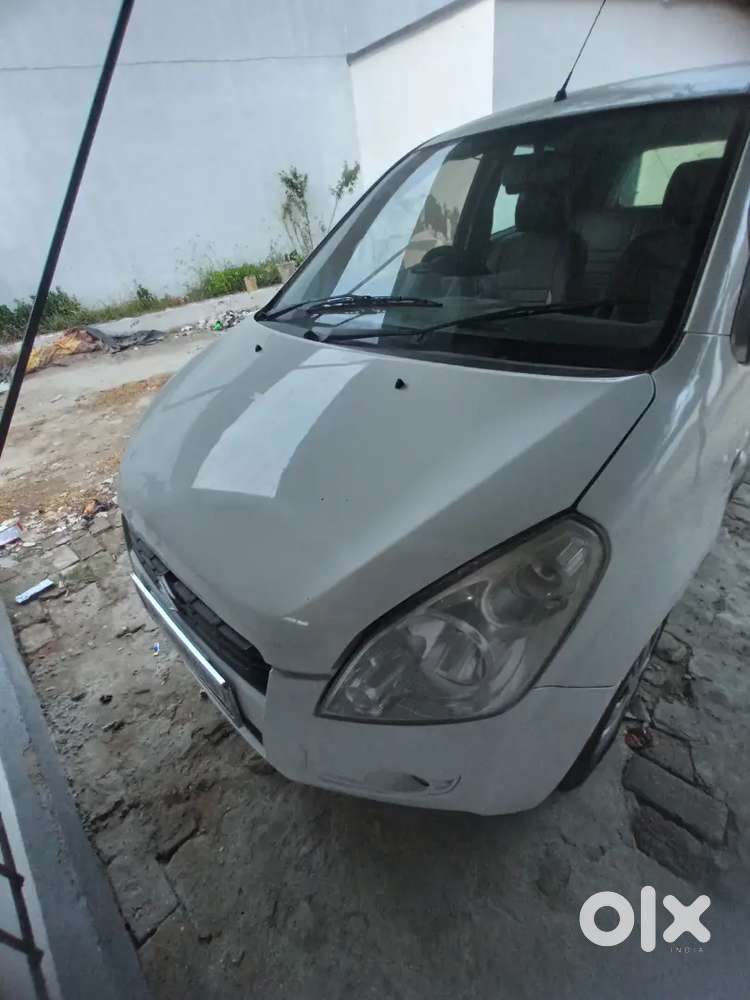 Suzuki Ritz
