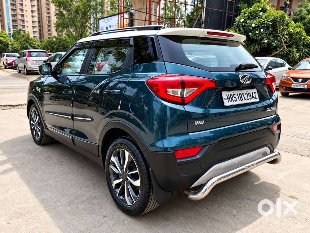 Mahindra Xuv300 W8 Option Dual Tone, 2019, Petrol