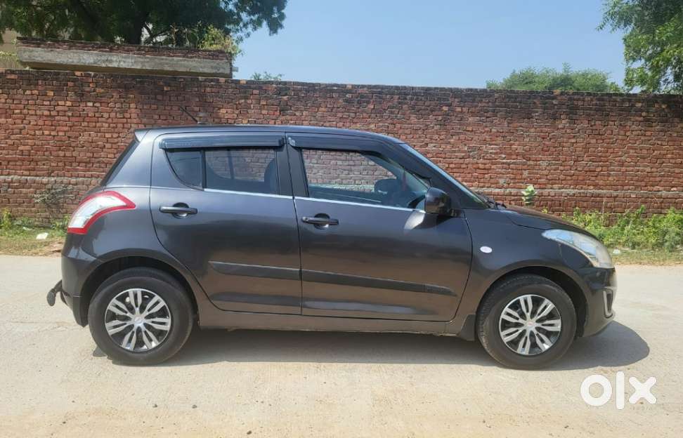 Maruti Suzuki Swift Lxi Option, 2016, Petrol