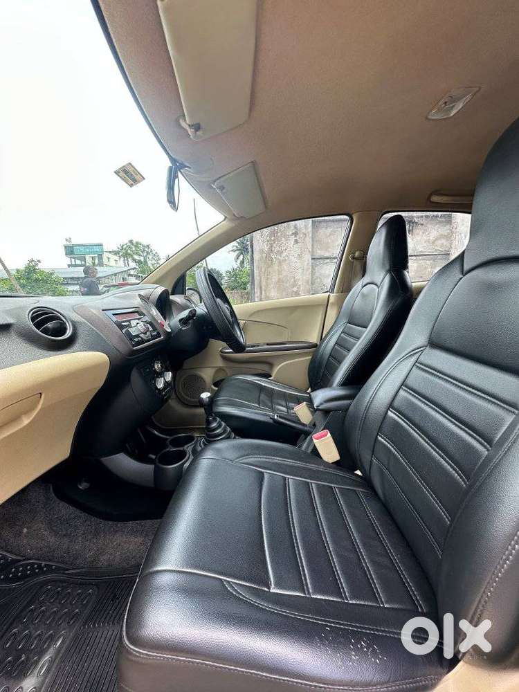 Honda Brio V Mt, 2012, Petrol