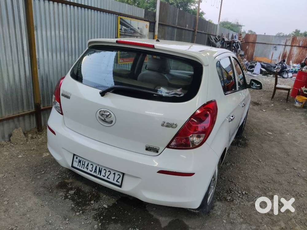 Car Is Excellent Looking, Excellent  Feature.excellent Functioning