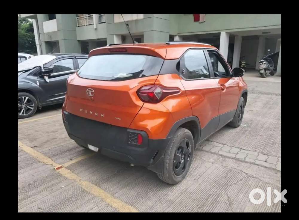 Tata Punch Adventure Rhythm Icng - November 2023 Model