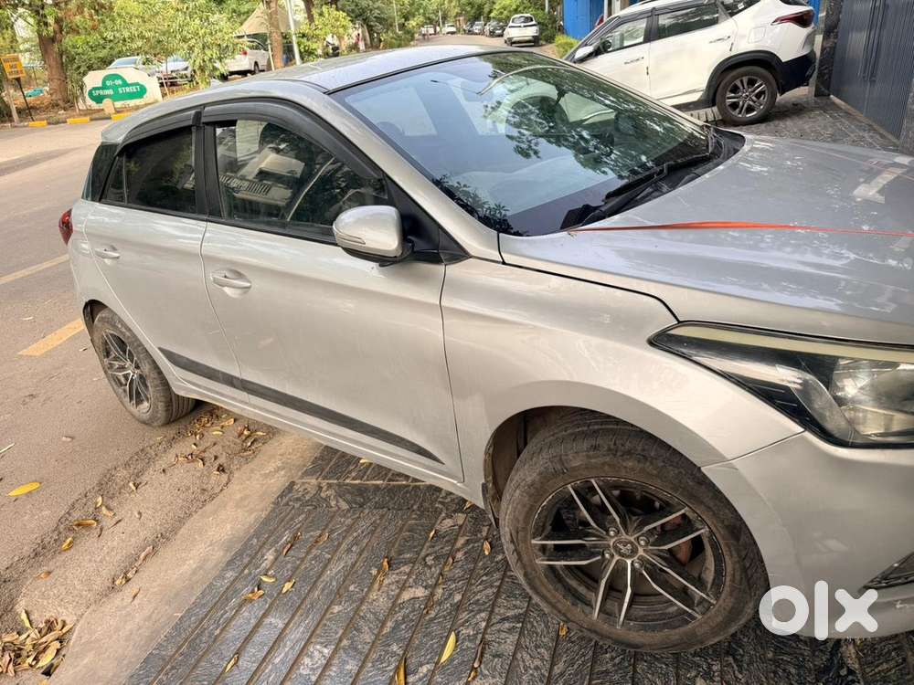 Hyundai I20 Sportz Petrol 2019 Silver