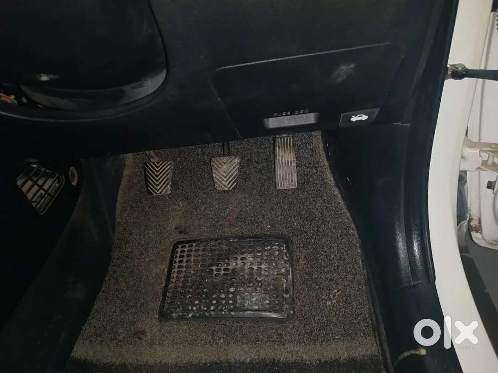 Hyundai Venue Petrol/cng 2020 Model 67000km - 27km/kg Mileage