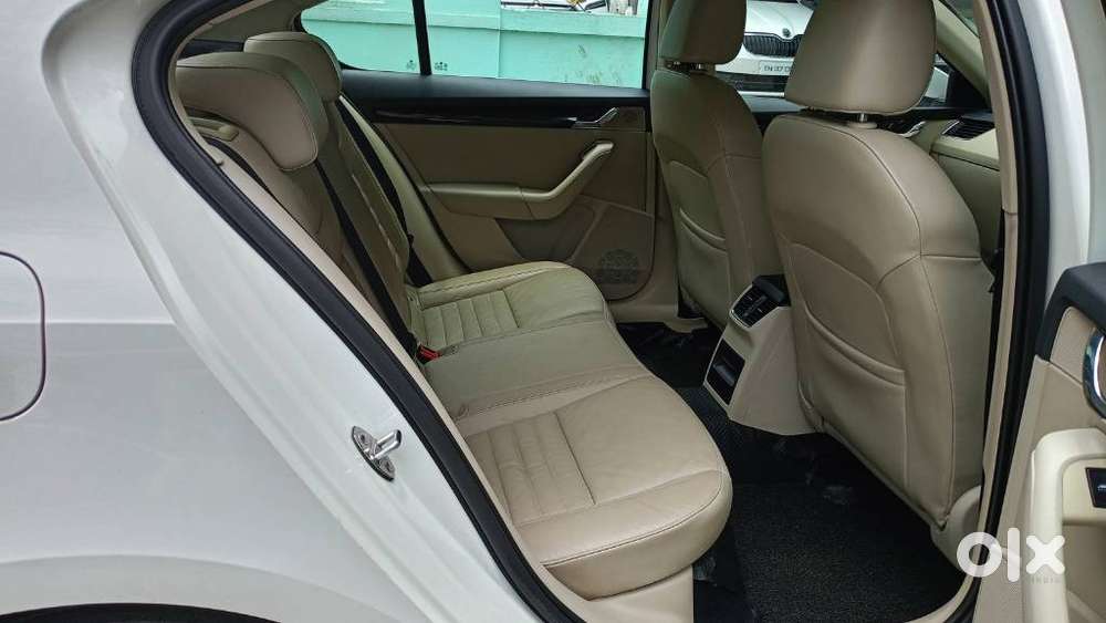 Skoda Octavia 1.9 Elegance Tdi, 2015, Diesel