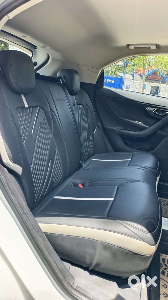 Tata Nexon Smart Plus S 1.2 Revotron Petrol 5 Mt, 2025, Petrol