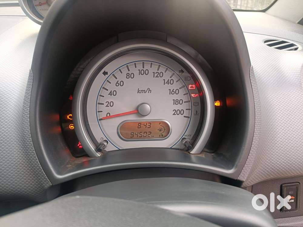 Maruti Suzuki Ritz Vxi, 2013, Petrol