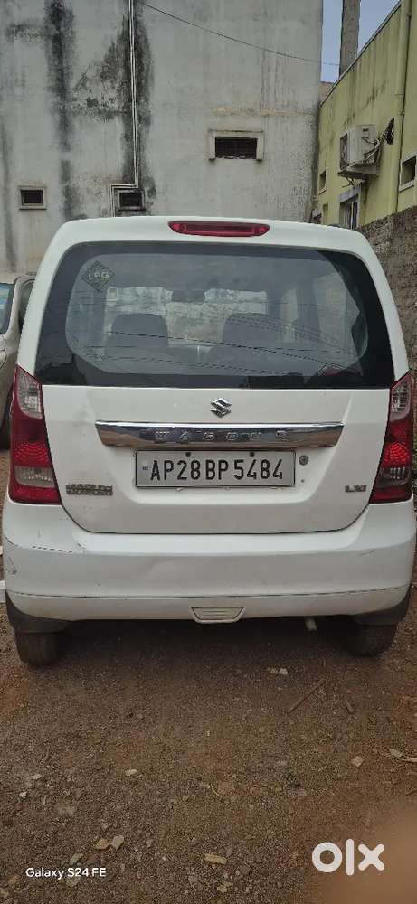 Maruti Suzuki Wagnor R 2011 Model Petrol + Lpg Company Fitted