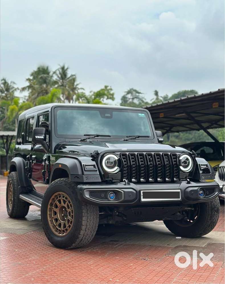 Thar Roxx Ax7l Diesel At 4x4  Fully Loaded  2025/12