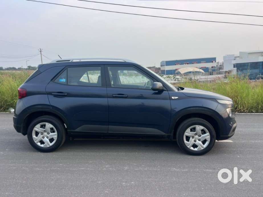 Hyundai Venue, 2021, Petrol