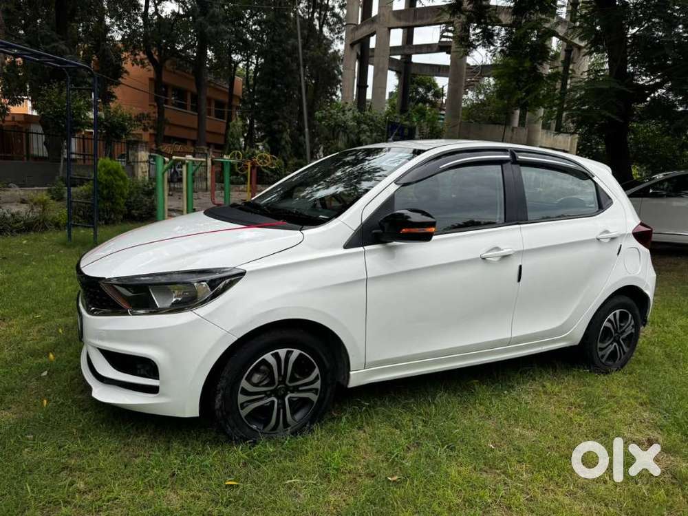 Tata Tiago 1.2 Revotron Xt (o), 2024, Petrol