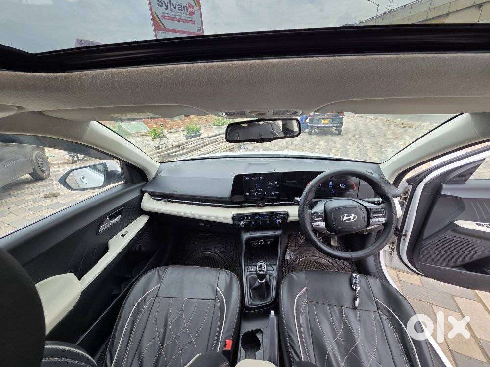 Hyundai Verna 1.5 Mpi Mt Sx (o), 2025, Petrol