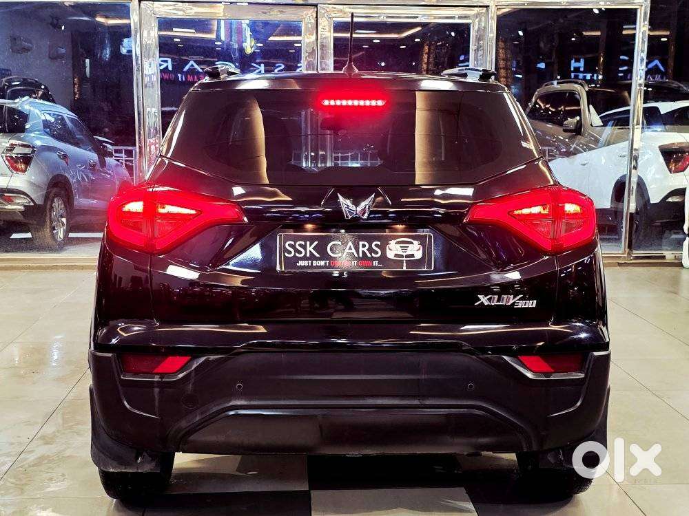 Mahindra Xuv300 W6, 2024, Petrol