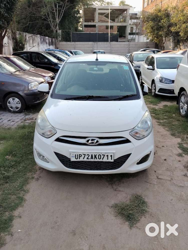 Hyundai I10 Sportz, 2016, Petrol