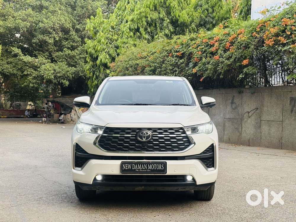 Toyota Innova Hycross 2.0 Zx Hybrid 7 Str, 2025, Petrol