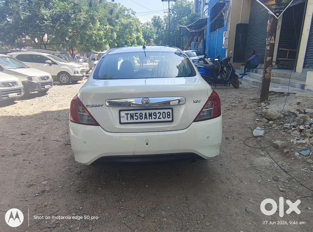 Nissan Sunny 2017 Diesel 300000 Km Driven