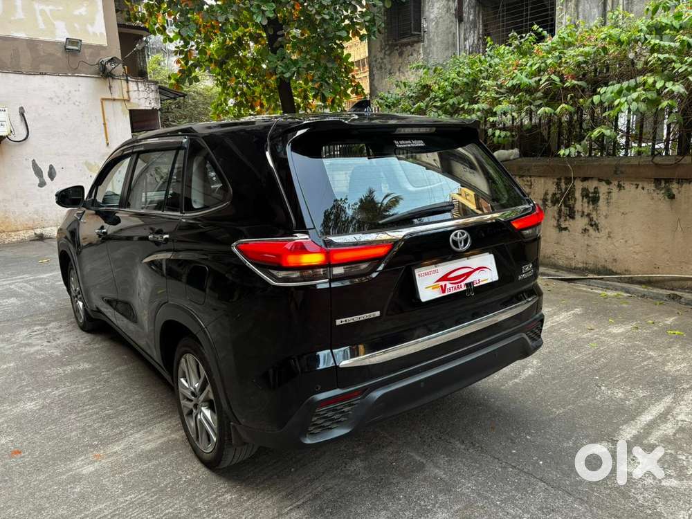 Toyota Innova Hycross 2.0 Zx (o) Hybrid 7 Str, 2023, Petrol