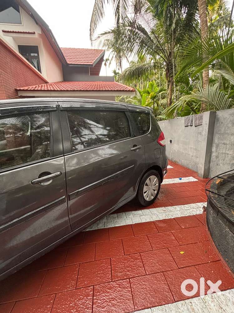 Maruti Suzuki Ertiga 2016