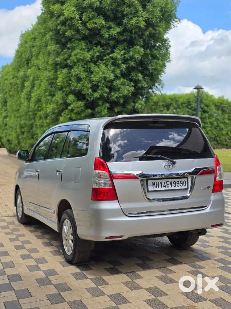 Toyota Innova 2014 Diesel Well Maintained
